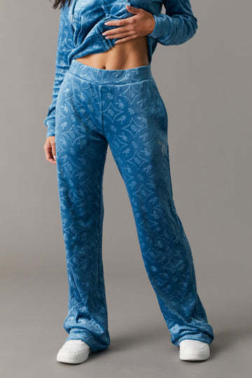 Which of these pants do you like best on girls?