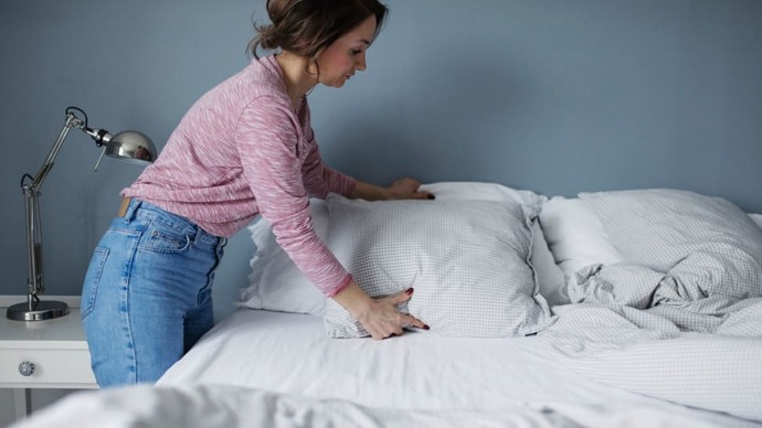 Do you make up your bed every day? Why or why not?