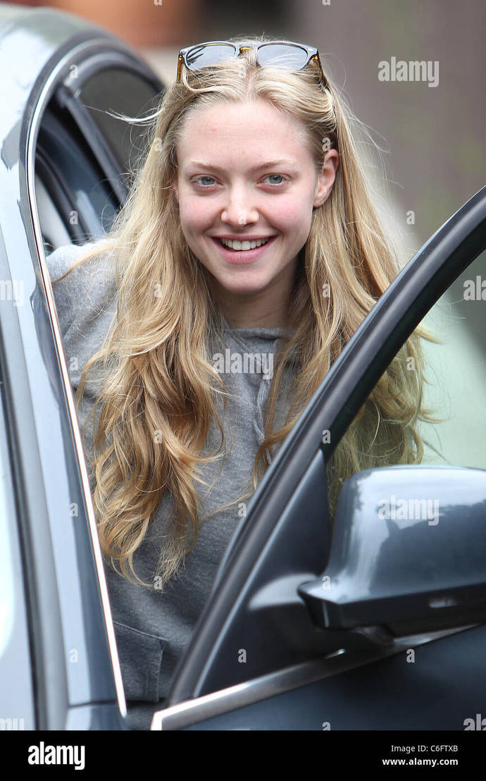 Do you think Amanda Seyfried is pretty?