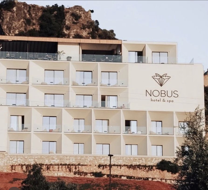 Girls, you go on vacation with your SO would you prefer a hotel or an airbnb?