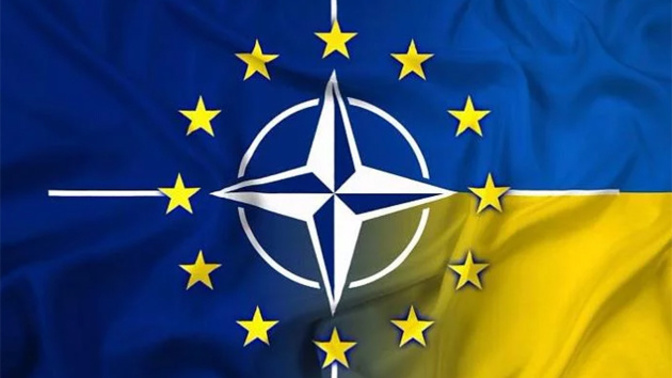 Should Ukraine be allowed to join NATO although it’s at war?
