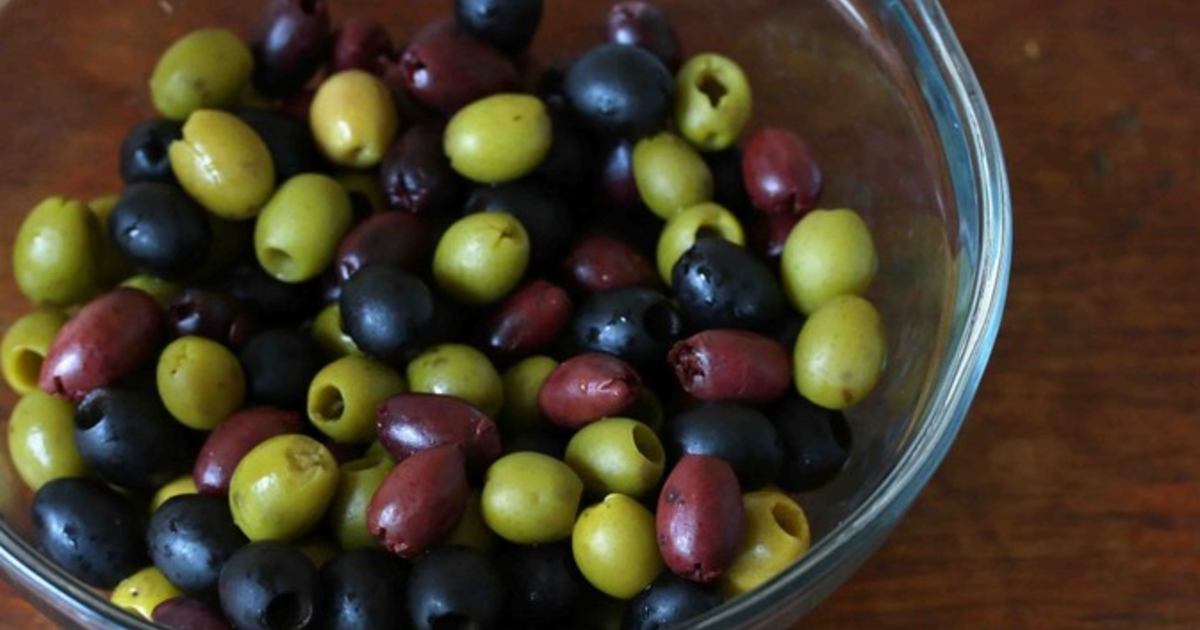 Do you like olives? GirlsAskGuys
