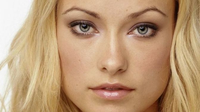 Do you find people with thin lips better looking or people with big lips better looking?