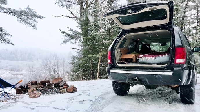 The world is coming to an end and now the world is filled with cannibals and winter storms, could you survive on your own in a custom truck/SUV?