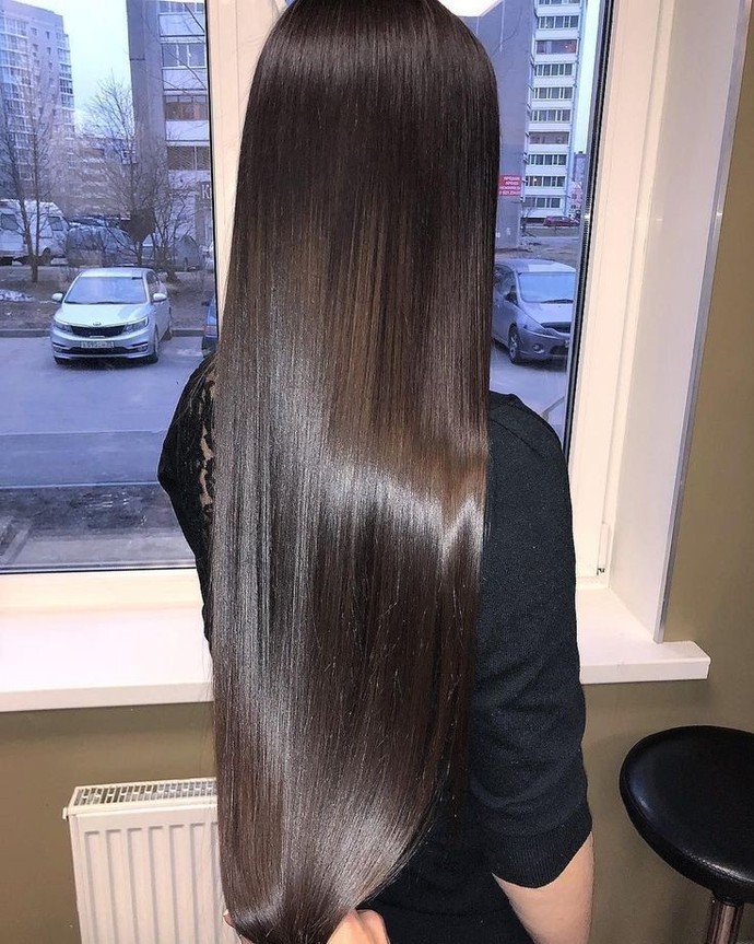 Which hair colour is more attractive on women?