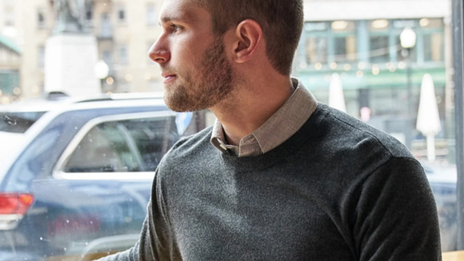Girls, do you like it when a guy wears a collared shirt under a jumper?