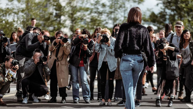 Celebrities vrs paparazzis, Your thoughts?
