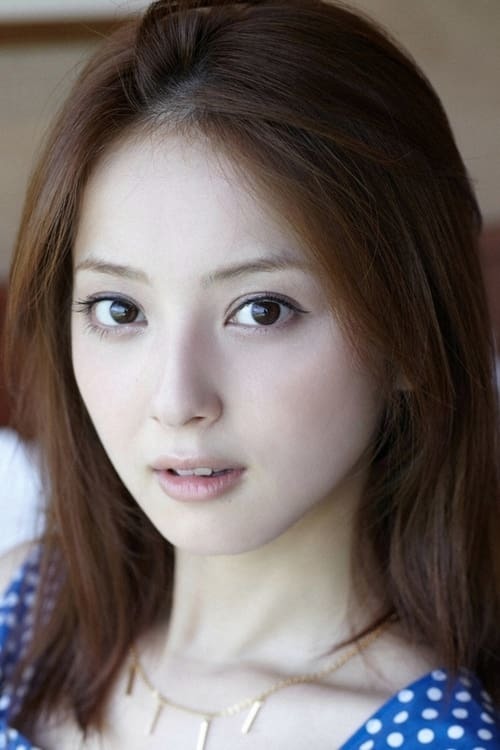 Which woman looks prettier?