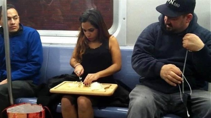 What would your reaction be if this woman sat beside you and started cutting onions 🧅 on a subway or anywhere?