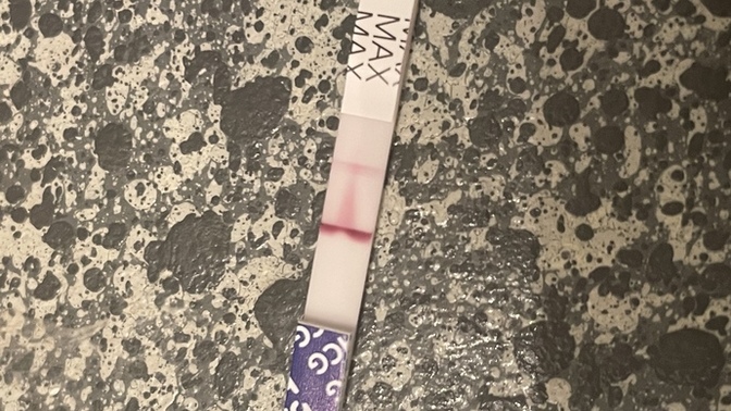 Does this pregnancy test look positive?