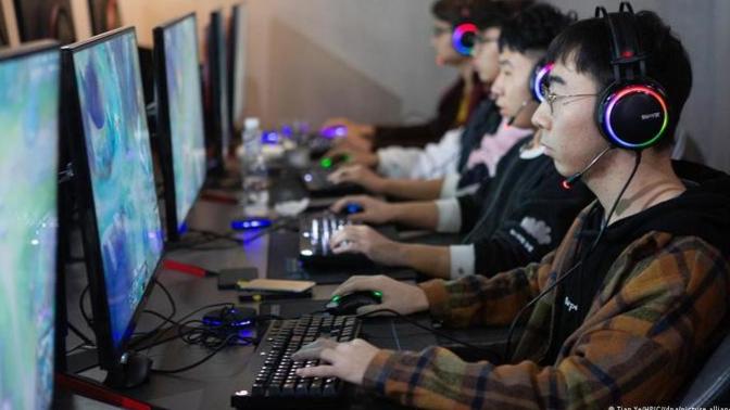 How would you turn out if you could only play video games for 1 hr on Friday, Saturday and Sunday?