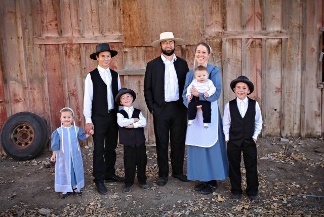 What is the traditional dress in your country? Do you wear it every day?