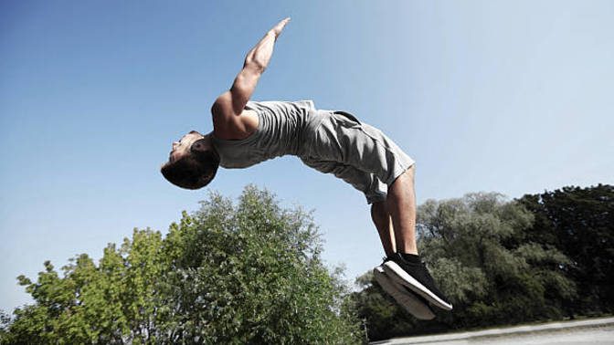 Can you do a back flip and land into a split?