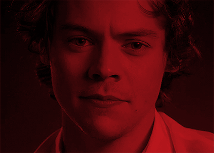 Uh.. Harry Styles 🥵🥵🥵 AM I RIGHT?