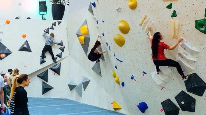 Who likes climbing?