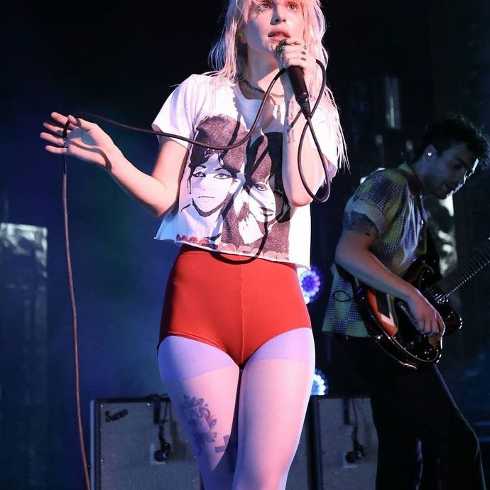 Avril Lavigne or Haley Williams?
