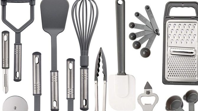 Which kitchen tool/utensil do you use the most when cooking (no appliances)?