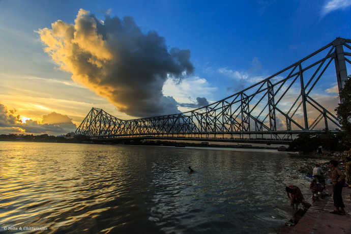 Howrah Bridge ( Bridge with no pillars), Kolkata