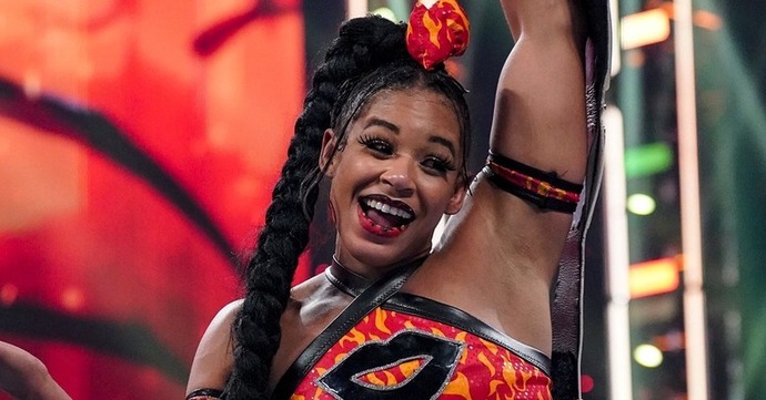 ♫ Bianca whip her hair back and forth! Whip her hair back and forth! ♫
