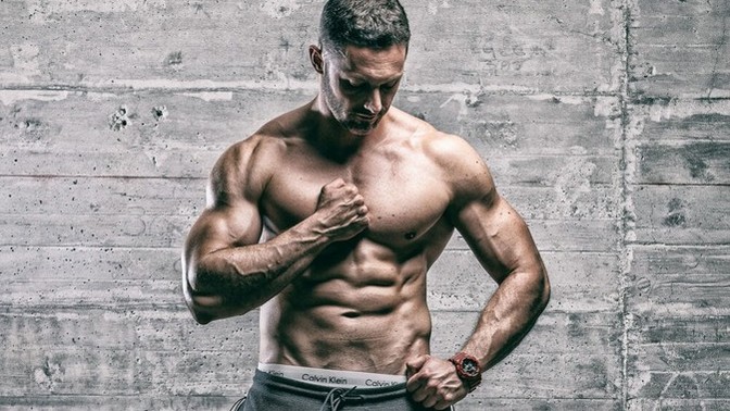 Girls, Do you prefer guys that are lean and fit or bulky and muscular?