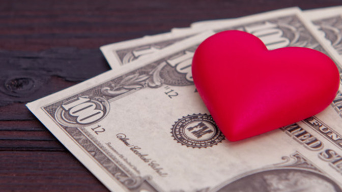 My aunt says only dumb people choose love over money, do you agree?