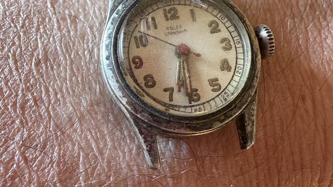 How do I style this watch?