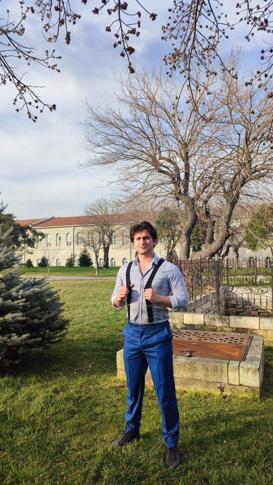 Hi ladies. What do you think about my outfit?