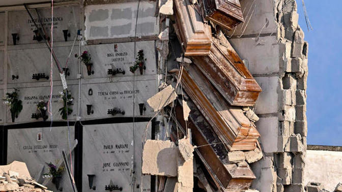 Thoughts on these photographs of Incidents/Tragedies/News stories of October 2022?