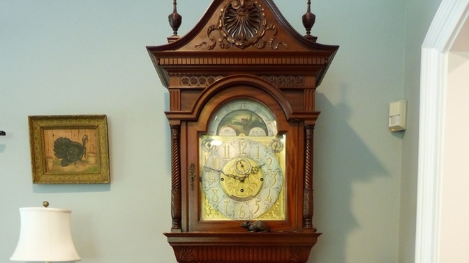 Do you have or do you know anyone who owns a grandfather clock?