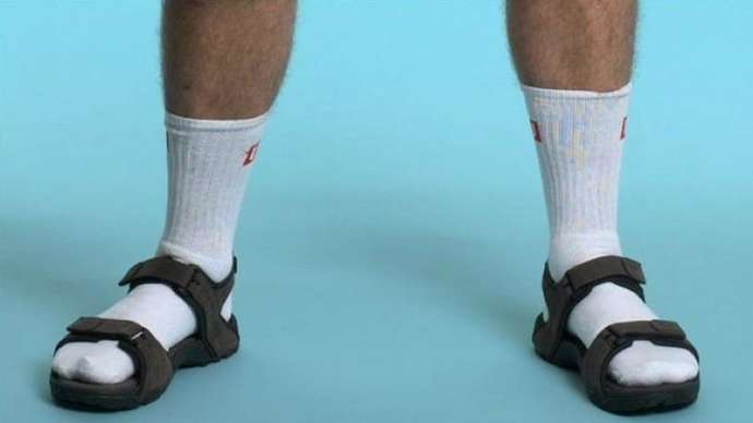 What do you think is the worst male fashion trend?
