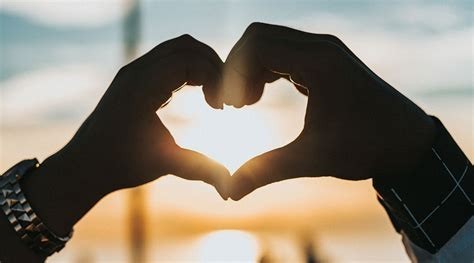 The girl I love lives 100 miles away, what should I do?