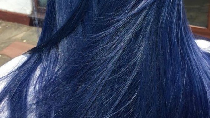 Which unnatural colour you like best on a woman?
