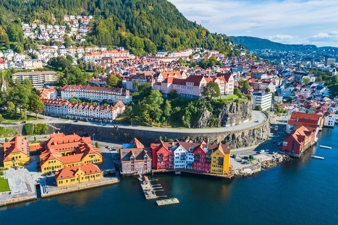 Does anyone here live in a mountainous region?
