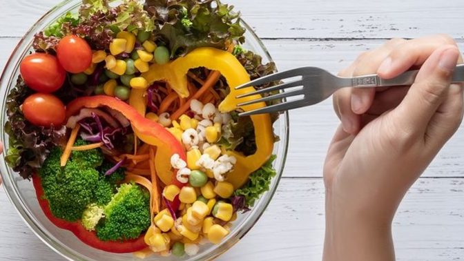 I’m thinking about trying this new diet. One day I eat nothing the next day I eat 5000 calories. Does that sound like a good diet?