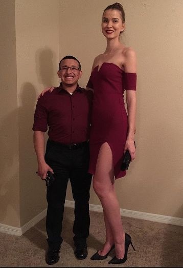 Girls, would you rather date a guy significantly shorter than you but is a great guy or a hot single father with baby momma problems?