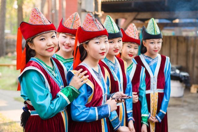 Why do some Russians look a bit Asian?