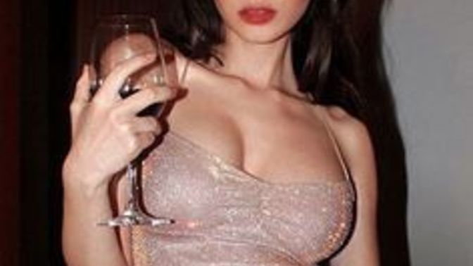 Which dress should I wear?