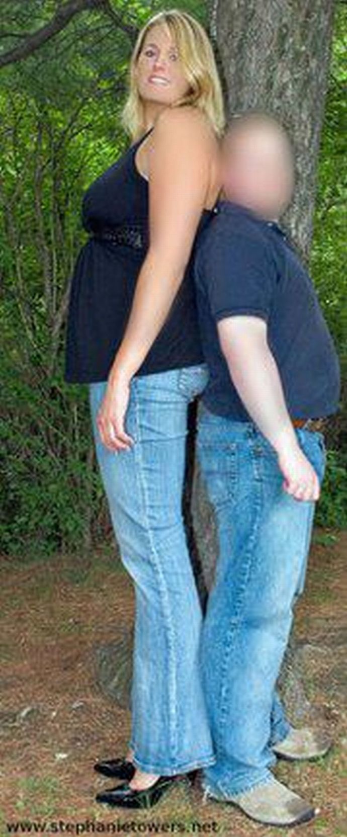 If these were your only options, which one would you rather date? Someone super heavyset, androgynous, or significantly taller/shorter than you?