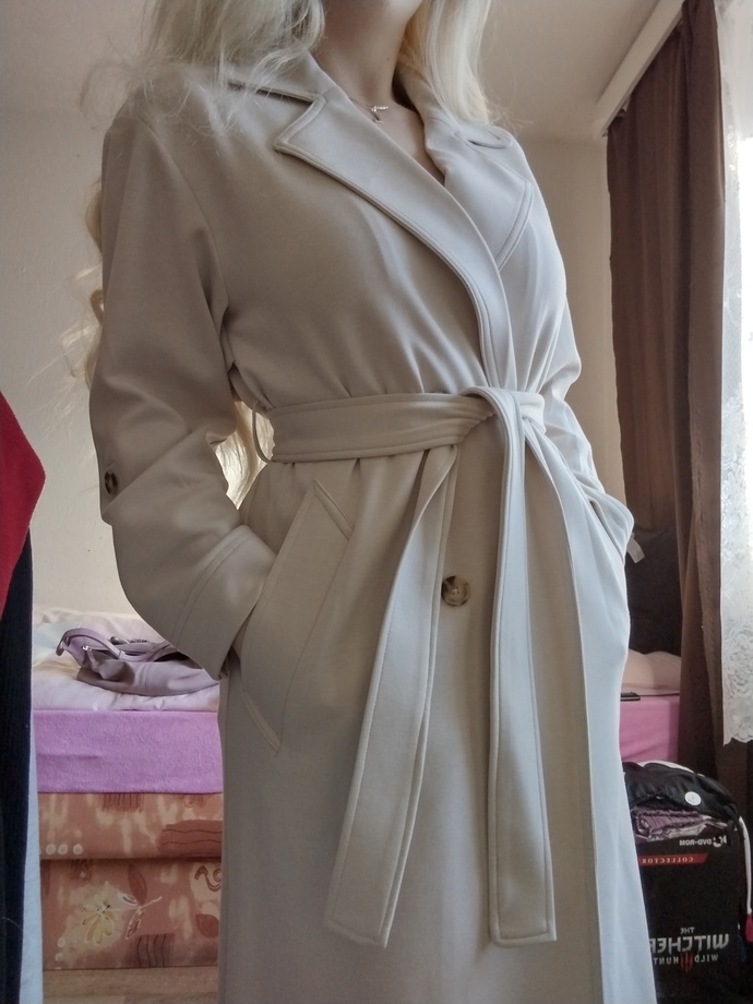 What do you think about this coat? Does it suit me or not?