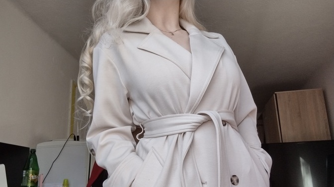 What do you think about this coat? Does it suit me or not?