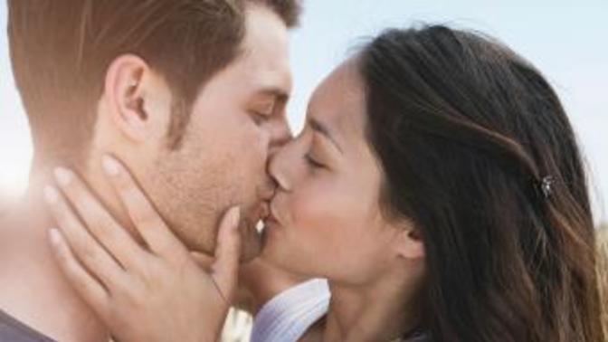 Is kissing on the first date common?
