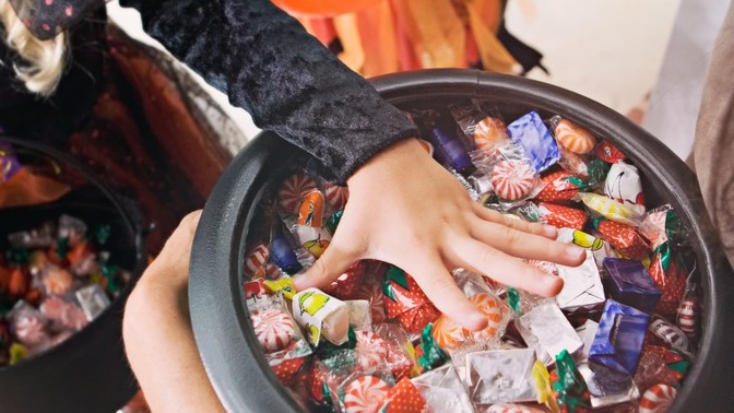 Are you handing out candy/treats for Halloween? 🎃🎃🎃?