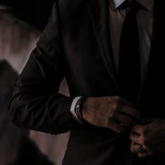 How to tell on my colleague without him knowing?