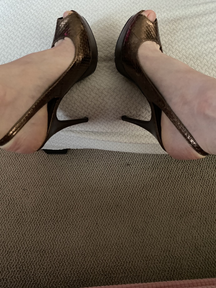 Guys wearing heels?