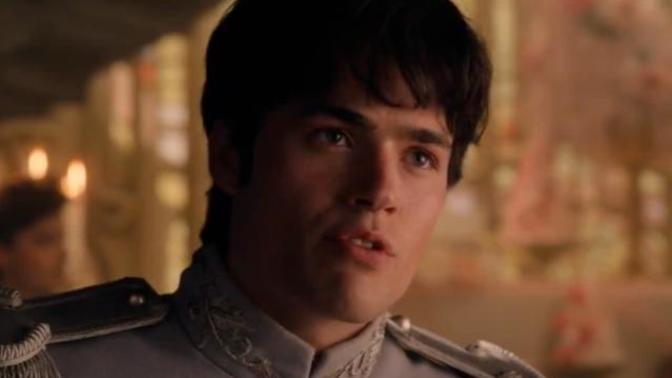 Do you think this actor is hot?