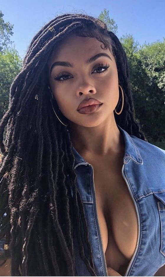 Why do Jewish, Arab and few Black women look so fertile than European women?