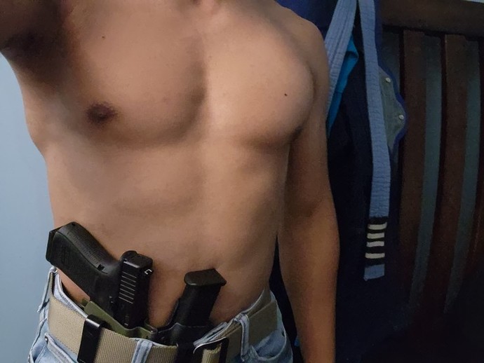 Do any of you conceal carry? What do you usually carry?