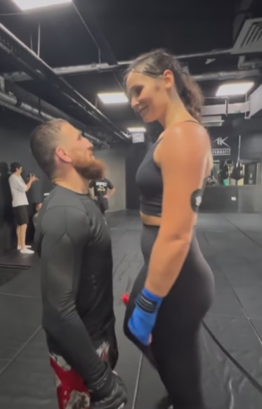 What is the rule to add or remove to make mixed gender fight equalised?