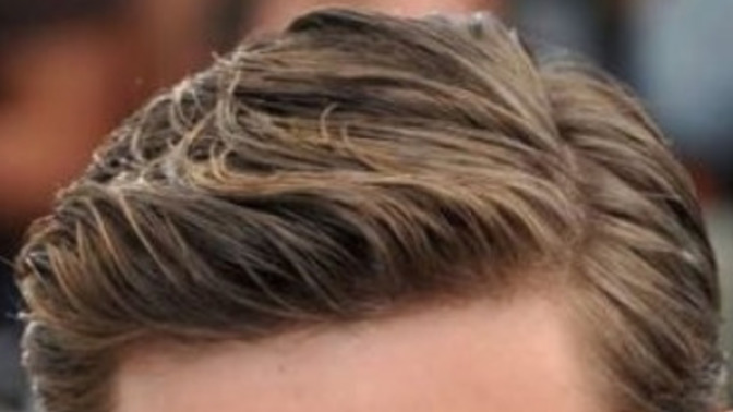 Which hair look more mature?