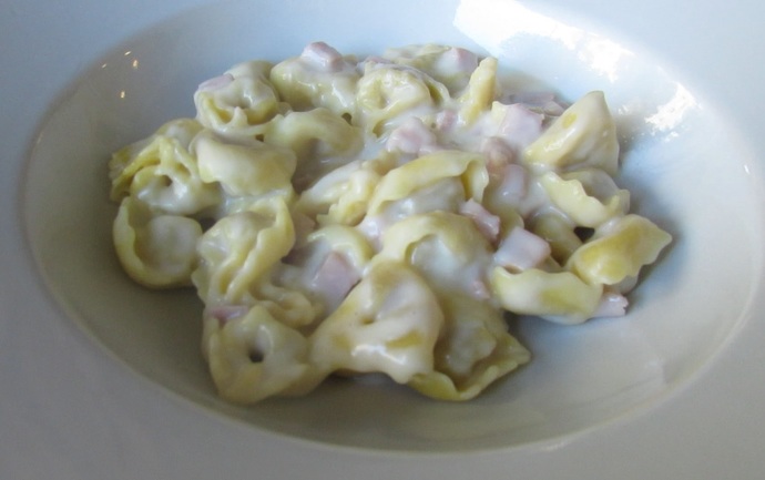 And a microscope to see the Prosciutto in this Tortellini